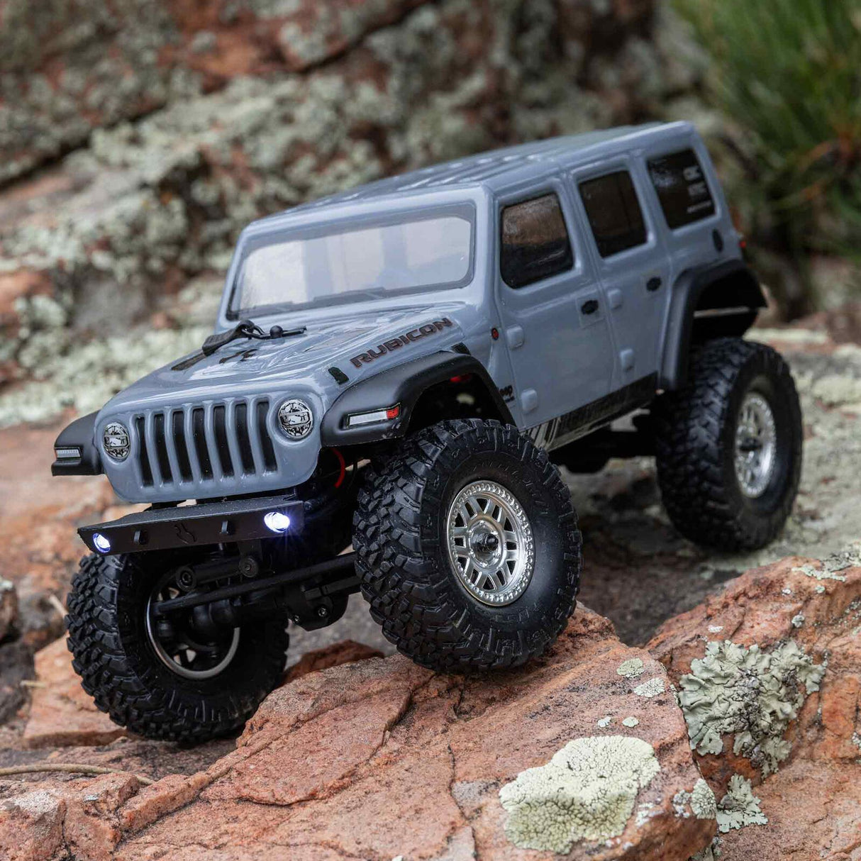 Axial 1/24 SCX24 2019 Jeep Wrangler JLU 4WD Rock Crawler (Brushed / Gray / RTR)